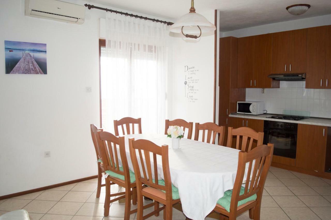 Apartments Vinka Подстрана Экстерьер фото